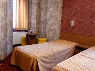 Отель Vesta Hotel Монтана Двухместный номер с 1 кроватью или 2 отдельными кроватями-4